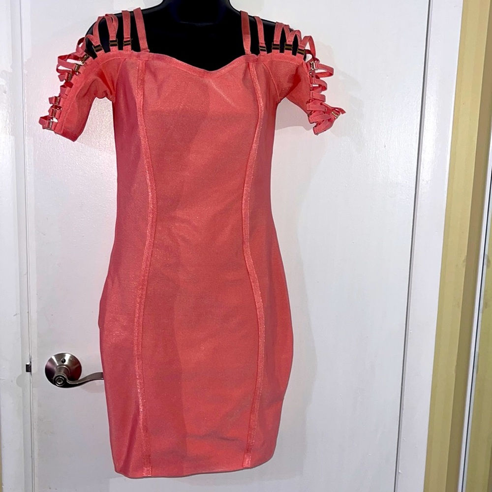 Salmon pink caged shoulder bodycon fitted quality dress